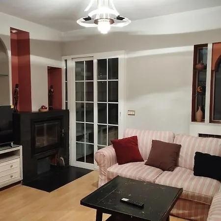 Casa Acogedora Con Chimenea